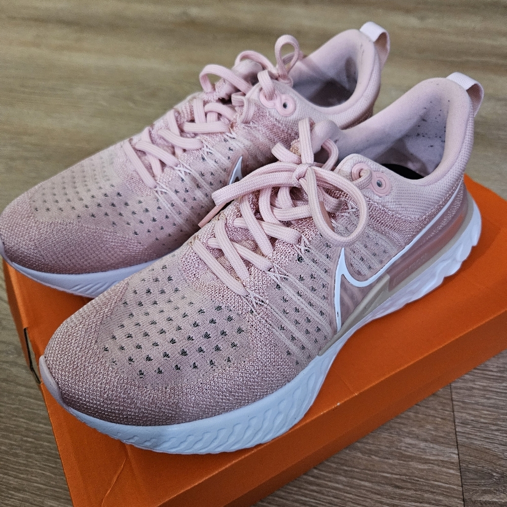 Nike React Infinity Run Flyknit 2 Women's Sneakers Size 9 - Pink Glaze/White see